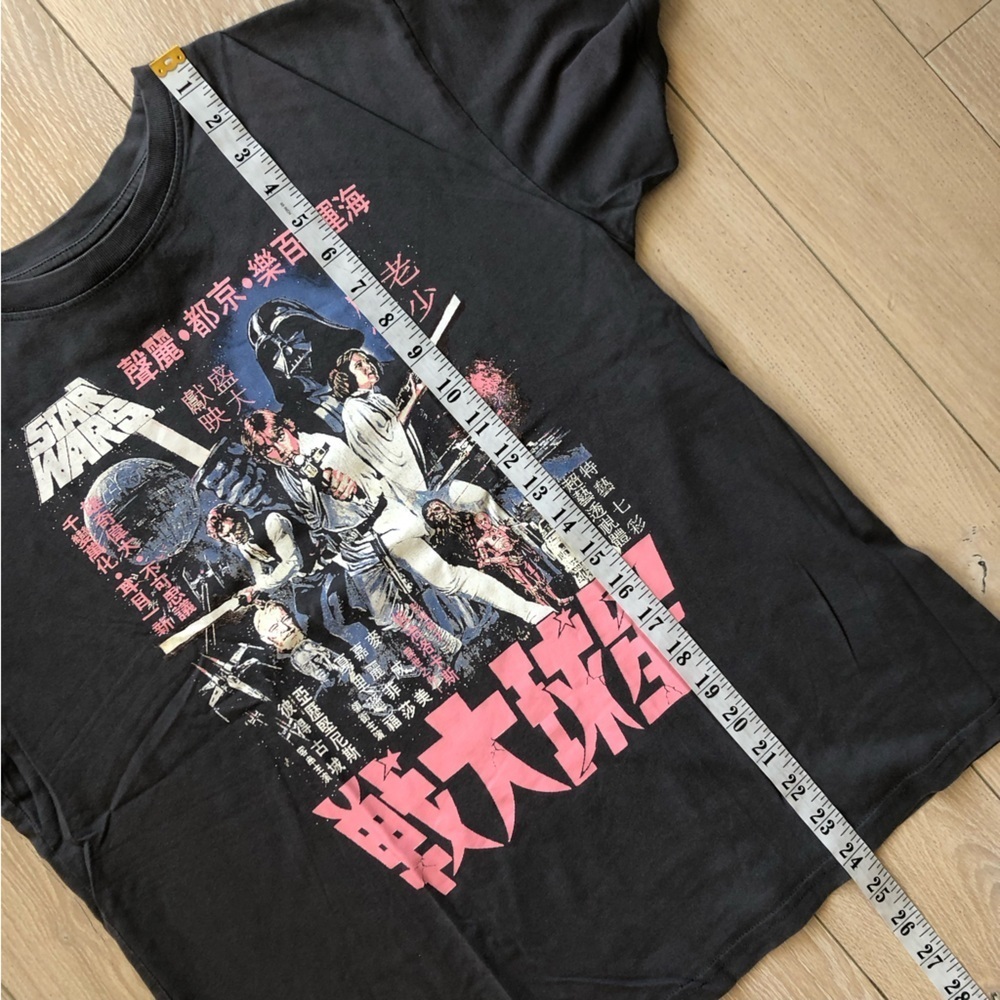 H&M Star Wars Oversized Chinese Vera Graphic T-Shirt in Black and Pink Size S - Picture 3 of 10